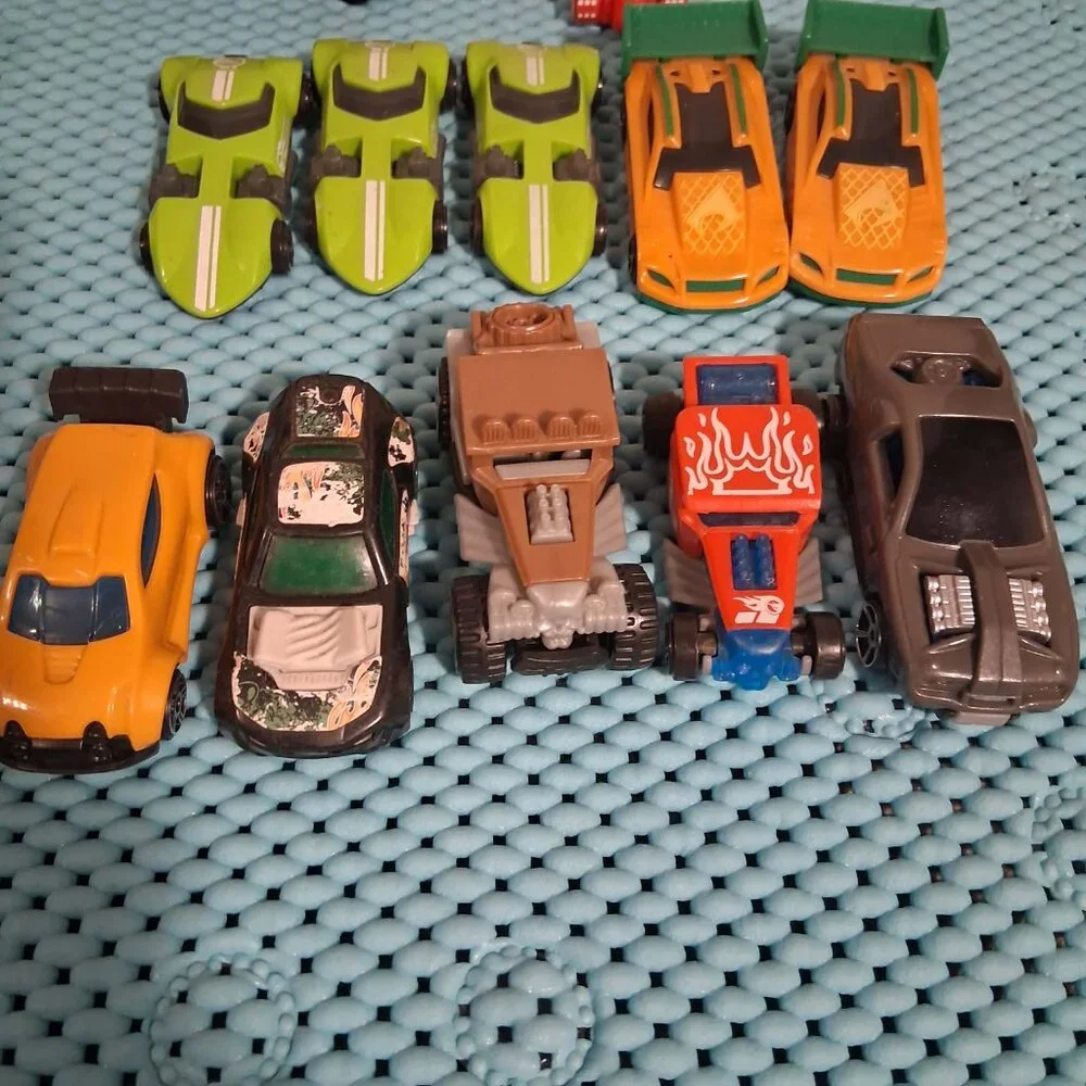 MCDONALD'S MATTEL HAPPY MEAL CARS-BUNDLE OF 17 - Picture 3 of 4